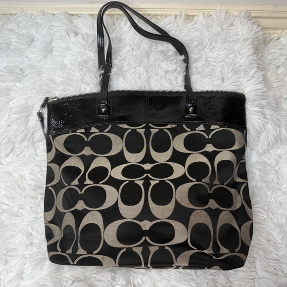 Coach Tote - Picture 6 of 15